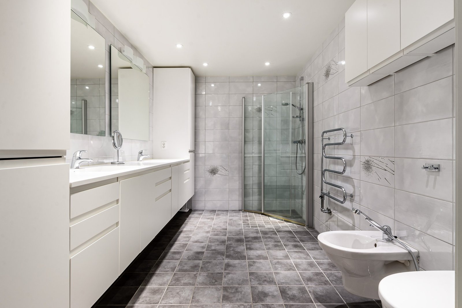 Bathroom Design 